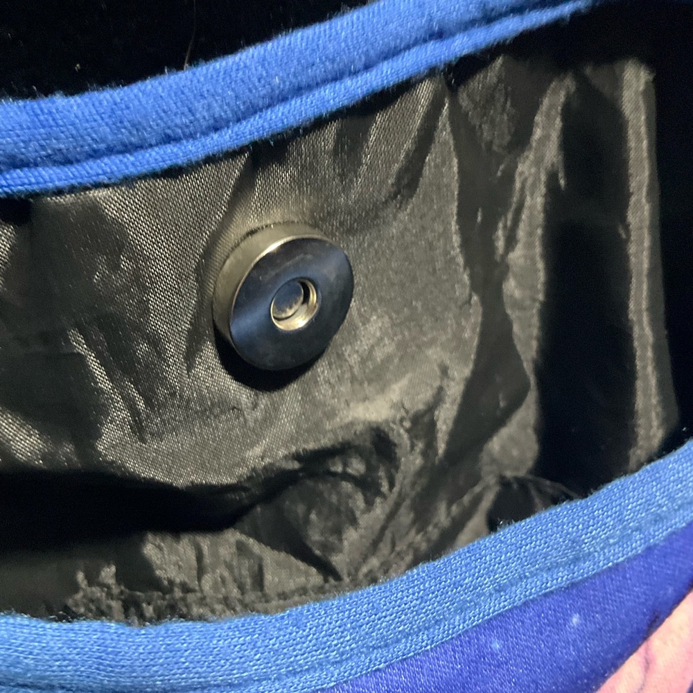 Disney Loungefly RARE Peter Pan hobo bag - Picture 4 of 6